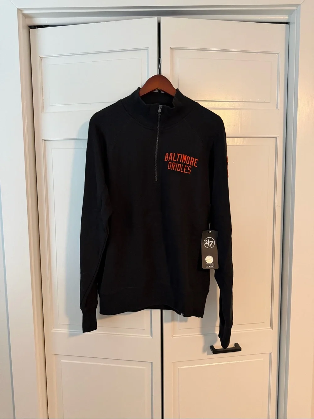New With Tags 47 Men's Baltimore Orioles Black Quarter-Zip Pullover - Picture 4 of 8